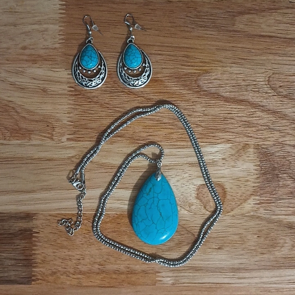 Faux Turquoise Necklace and Earrings